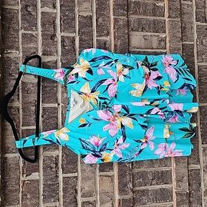 Avenue Bright Floral Tiered bathing suit top size 28W